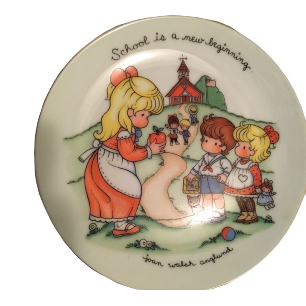 “School is a New Beginning” Vintage Avon 1986 Plate